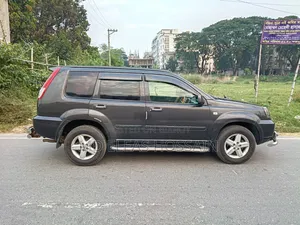 নিসান এক্স-ট্রেইল অটোমেটিক ২০০৫ কালো