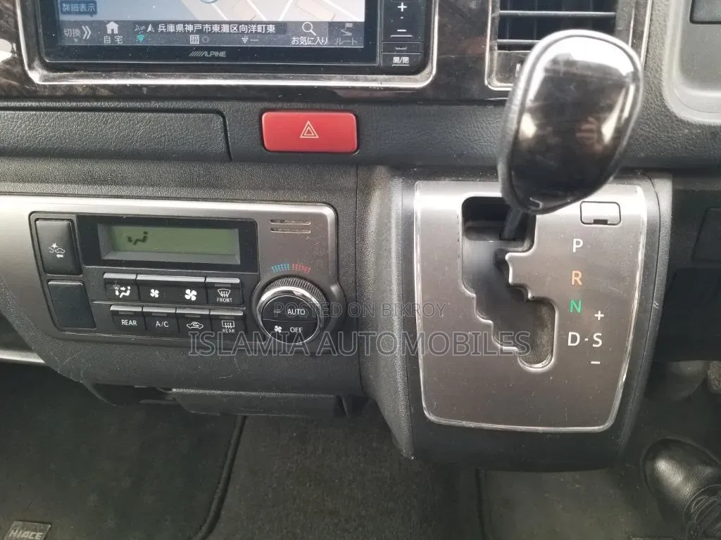 টয়োটা হাইএসে ২০২১