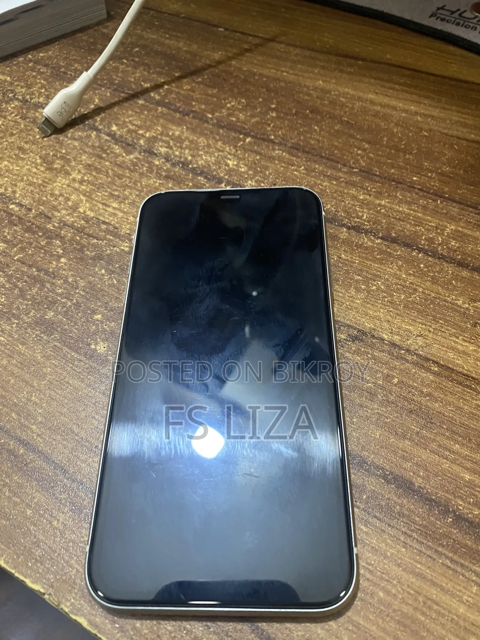 Apple iPhone 11 64 GB White