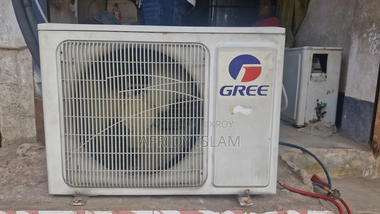 গ্রী ইনভার্টার ১ টন এসি রানিং ফ্রেশ কন্ডিশন