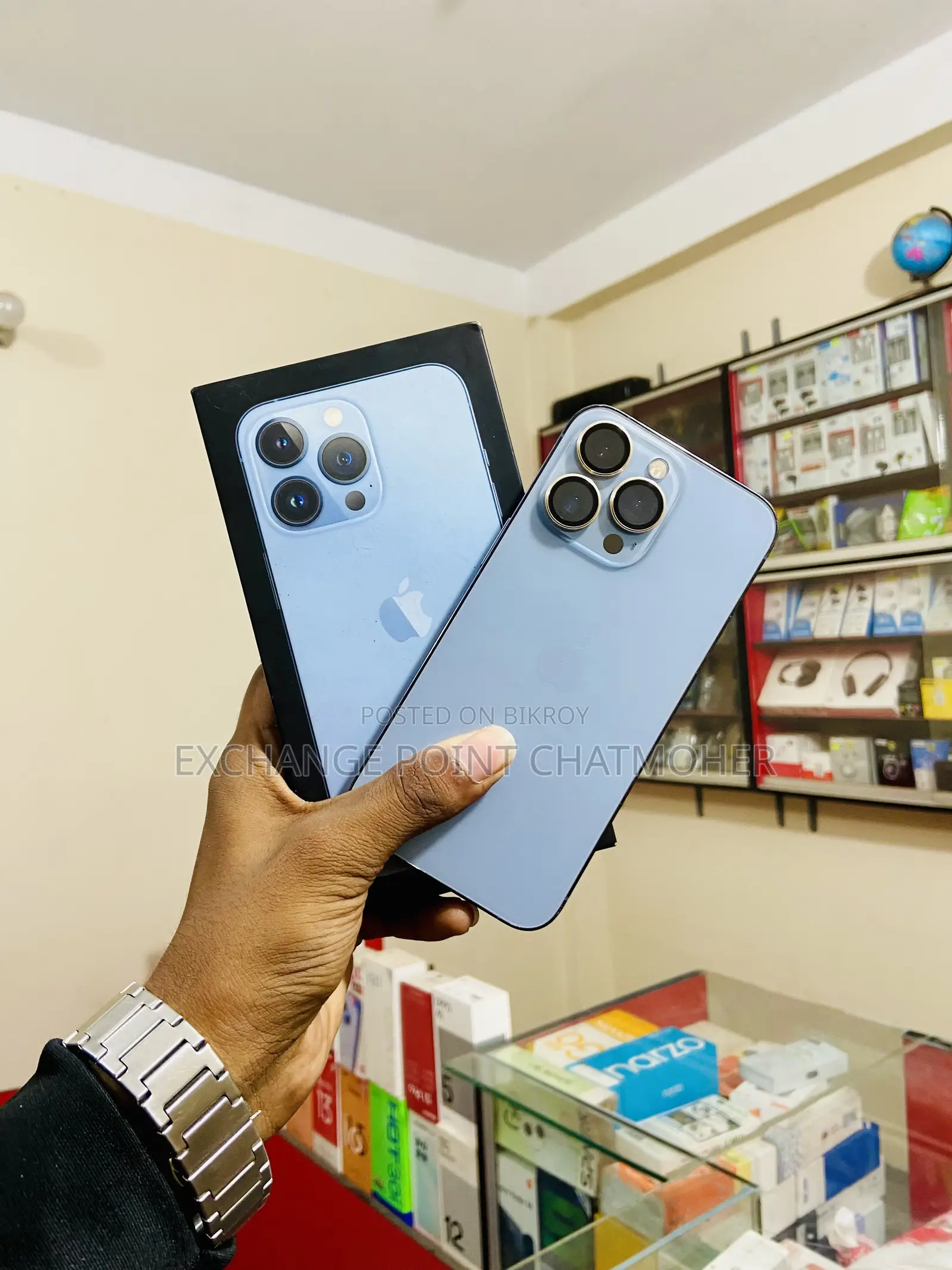 অ্যাপল আইফোন ১৩ প্রো ১২৮ জিবি নীল