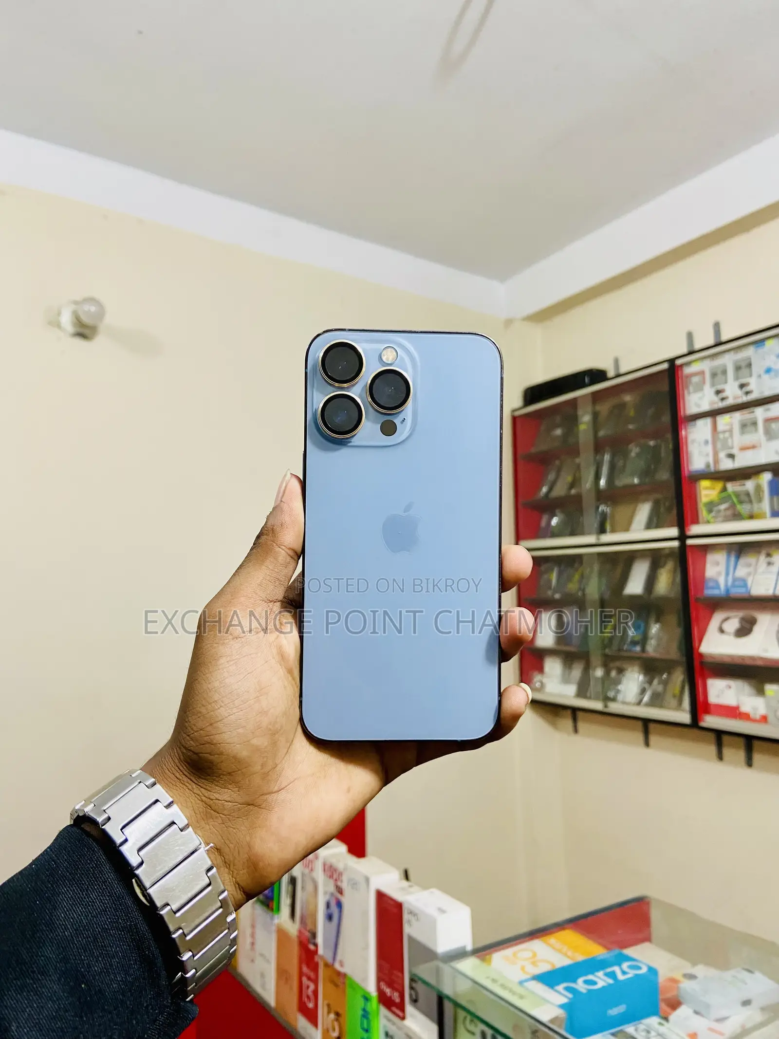 অ্যাপল আইফোন ১৩ প্রো ১২৮ জিবি নীল