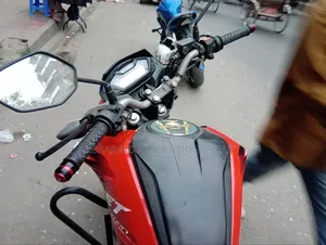হোন্ডা হরনেট ২০১৯ লাল