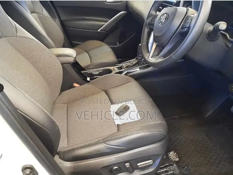 Toyota Corolla Cross 1.8 Hybrid FWD 2022 Pearl