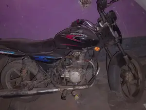 Bajaj Discover 100 2018 Black