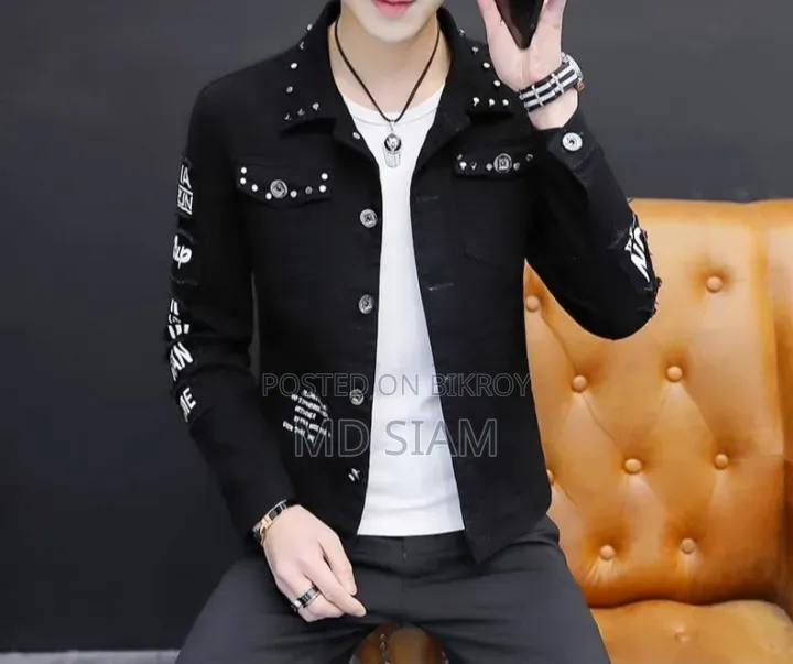 🔥 Stylish Studded Jacket For🔥
🧥 শীতের ফ্যাশনে যোগ করো নতুন স্টাইল!