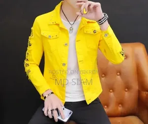 🔥 Stylish Studded Jacket For🔥
🧥 শীতের ফ্যাশনে যোগ করো নতুন স্টাইল!