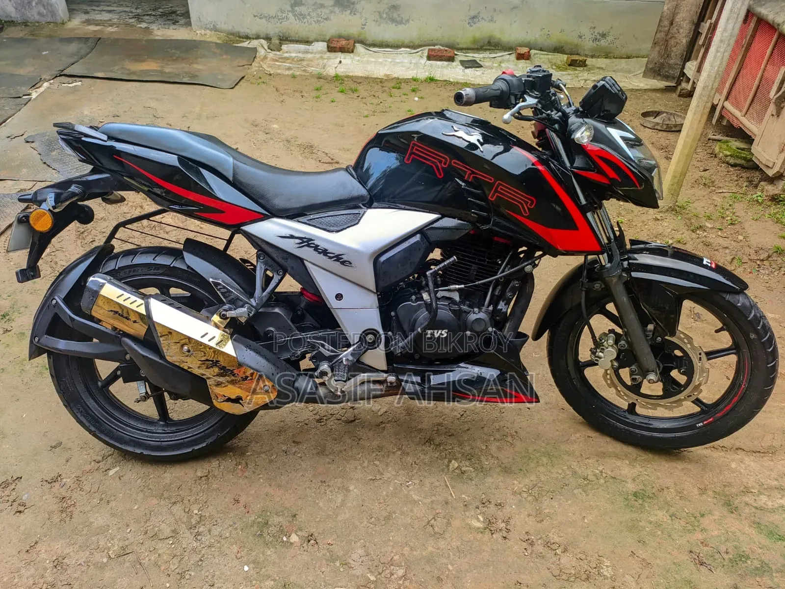 TVS Apache RTR 160 4V 2021 Black