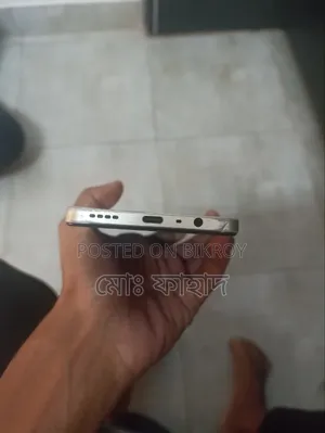 রিয়েলমি সি৫৩ ১২৮ জিবি গোল্ড