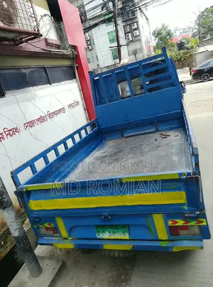 বিক্রির জন্য ট্রাক