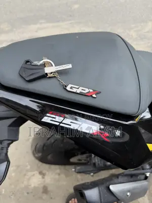নতুন জিপিক্স ডেমন জিআর২০০আর ২০২৬ হলুদ