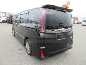 Toyota Noah 2021 Black