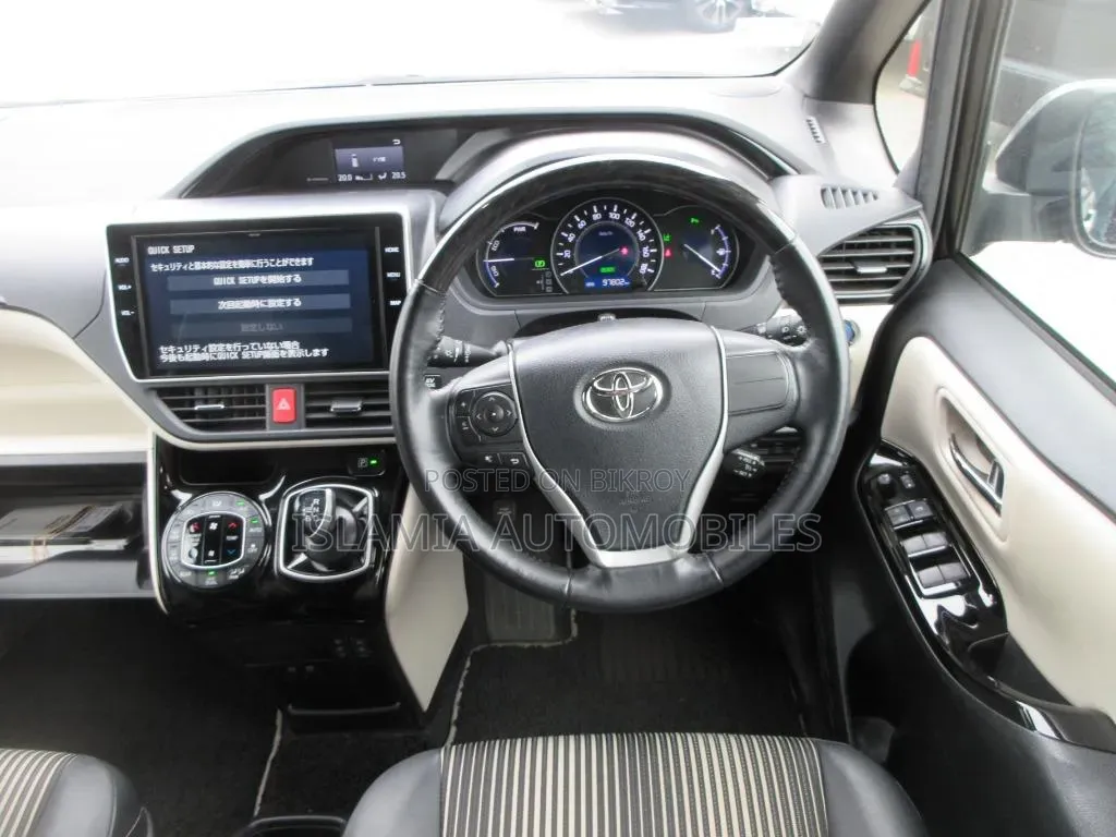 Toyota Noah 2021 Black