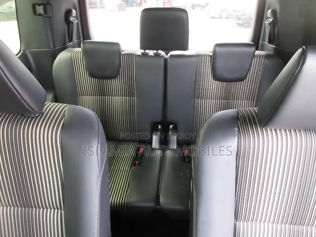 Toyota Noah 2021 Black