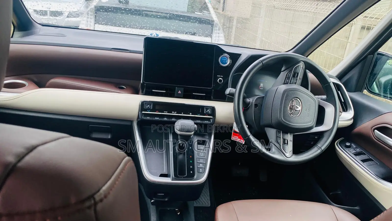 Toyota Noah 2022 Black