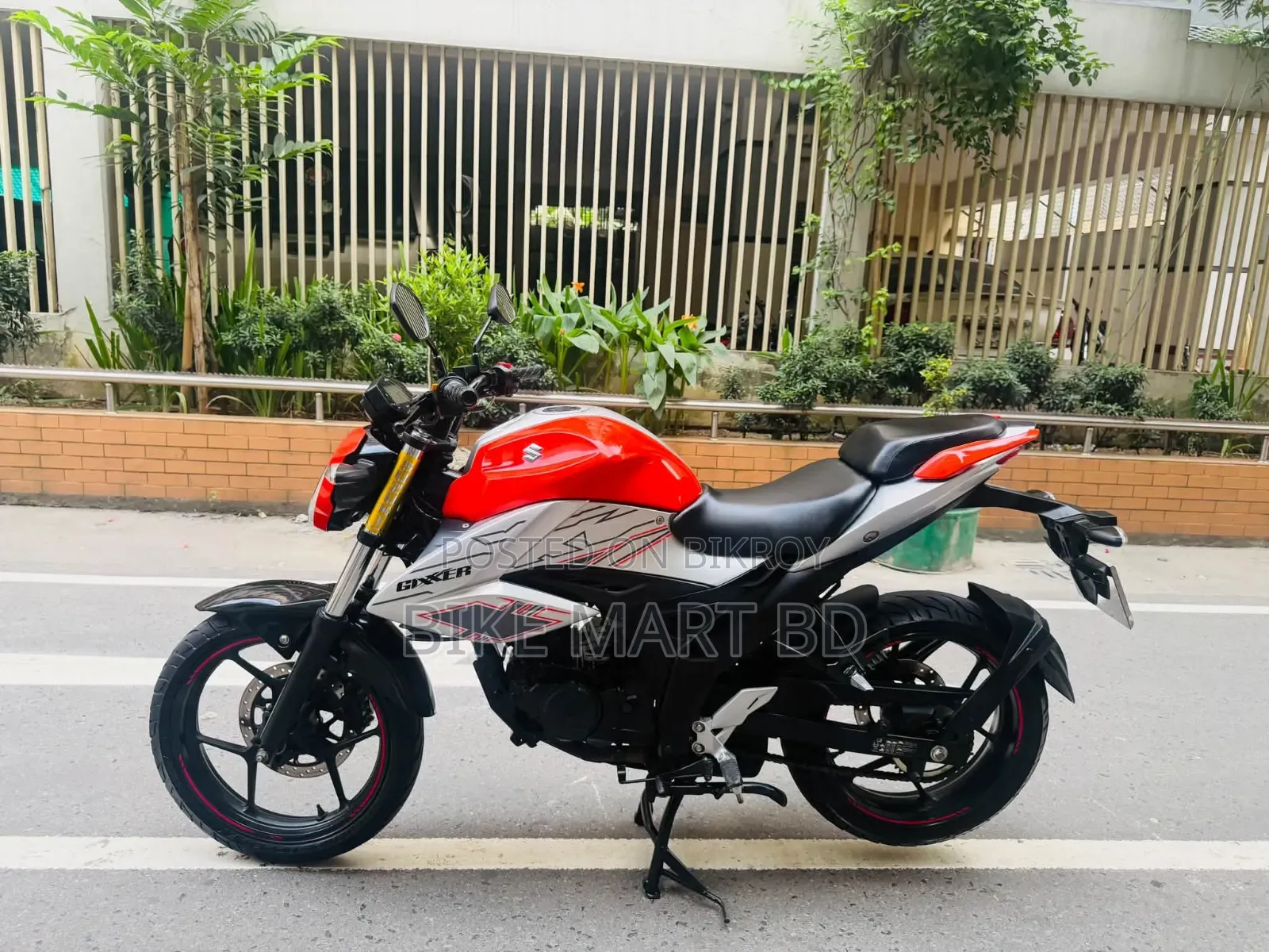 Suzuki Gixxer 2024 Orange