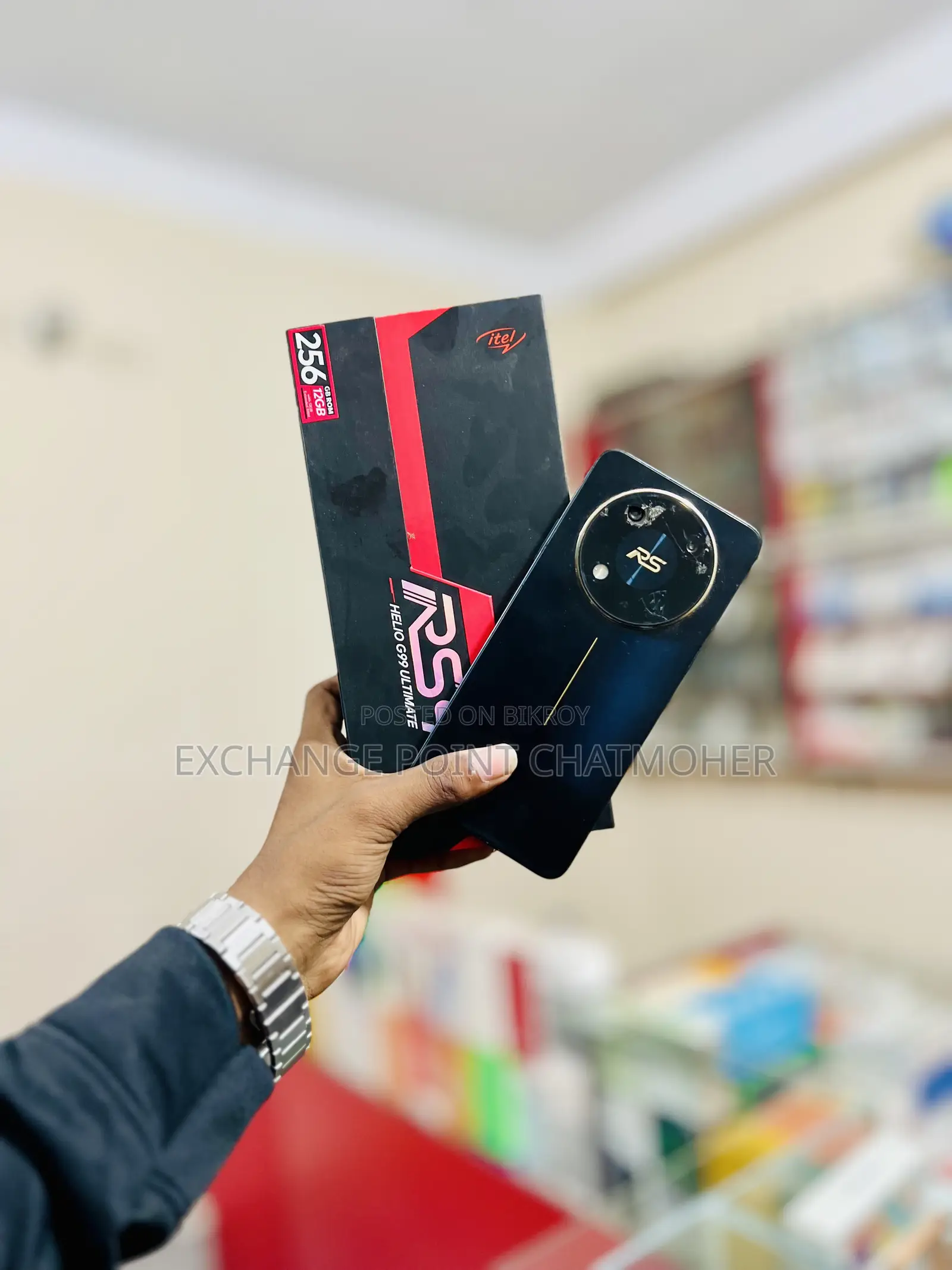 Itel RS4 256 GB Black
