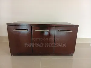 উডেন সাইডবোর্ড ক্যাবিনেট