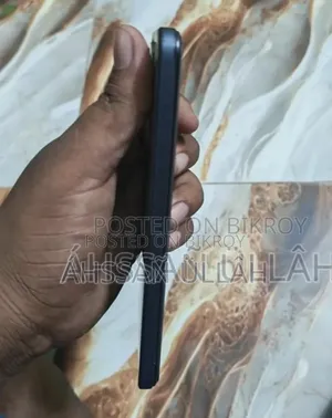 Vivo Y22s 128 GB Blue