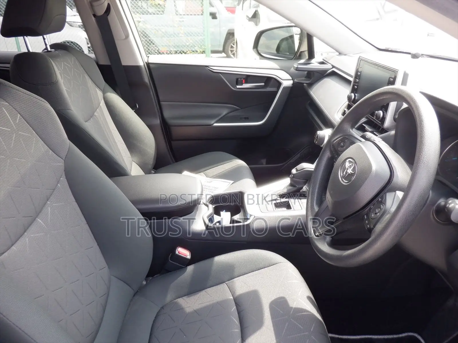 Toyota RAV4 2021 Pearl