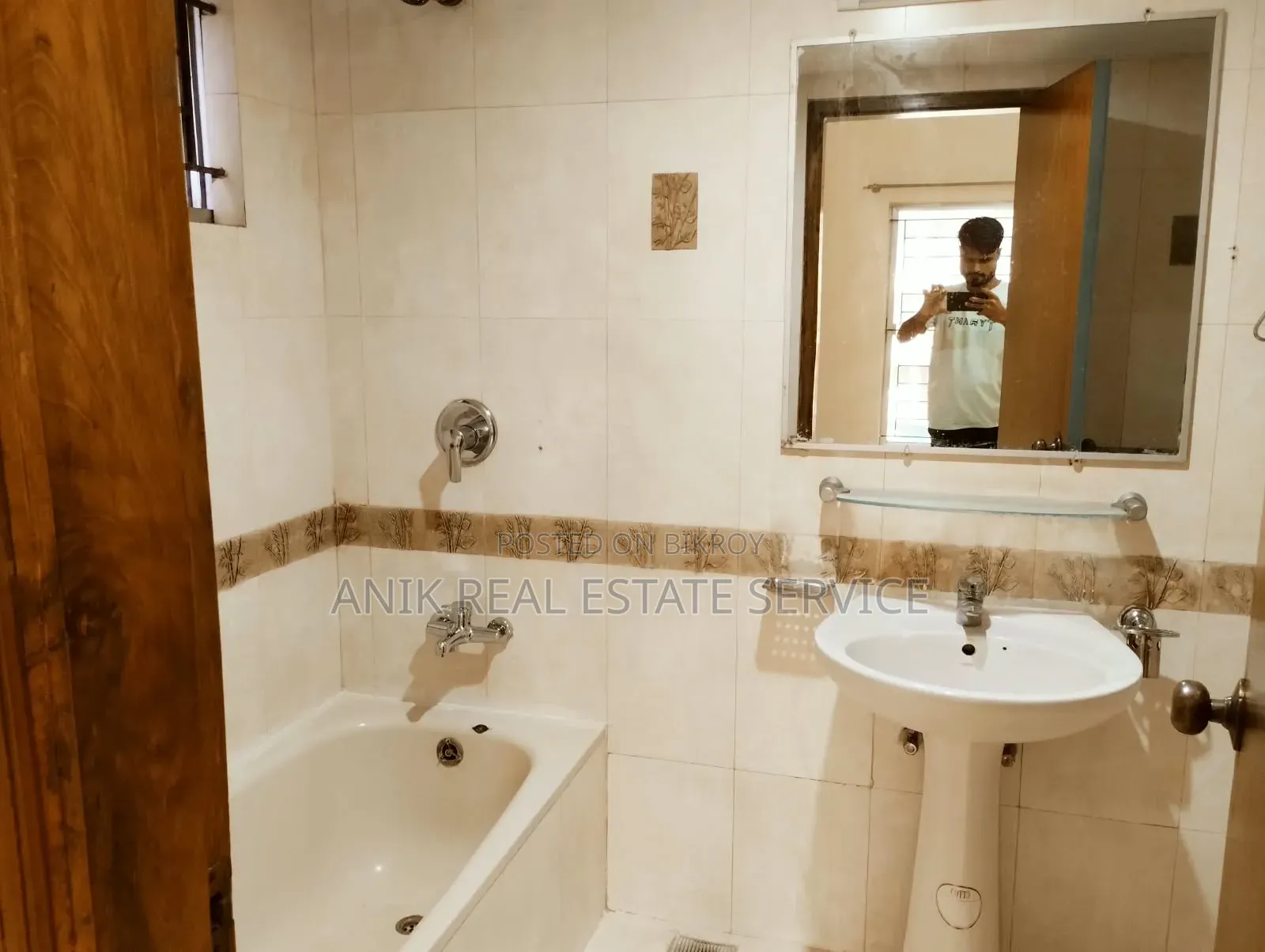 3 Bedroom Apartment in Anik Real Estate, Banani for rent
