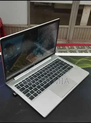 Laptop HP ProBook 445 G9 16GB AMD Ryzen 7 SSD 512GB