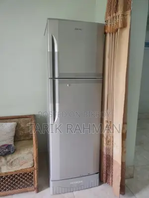 হিটাচি রেফ্রিজারেটর/ফ্রিজার