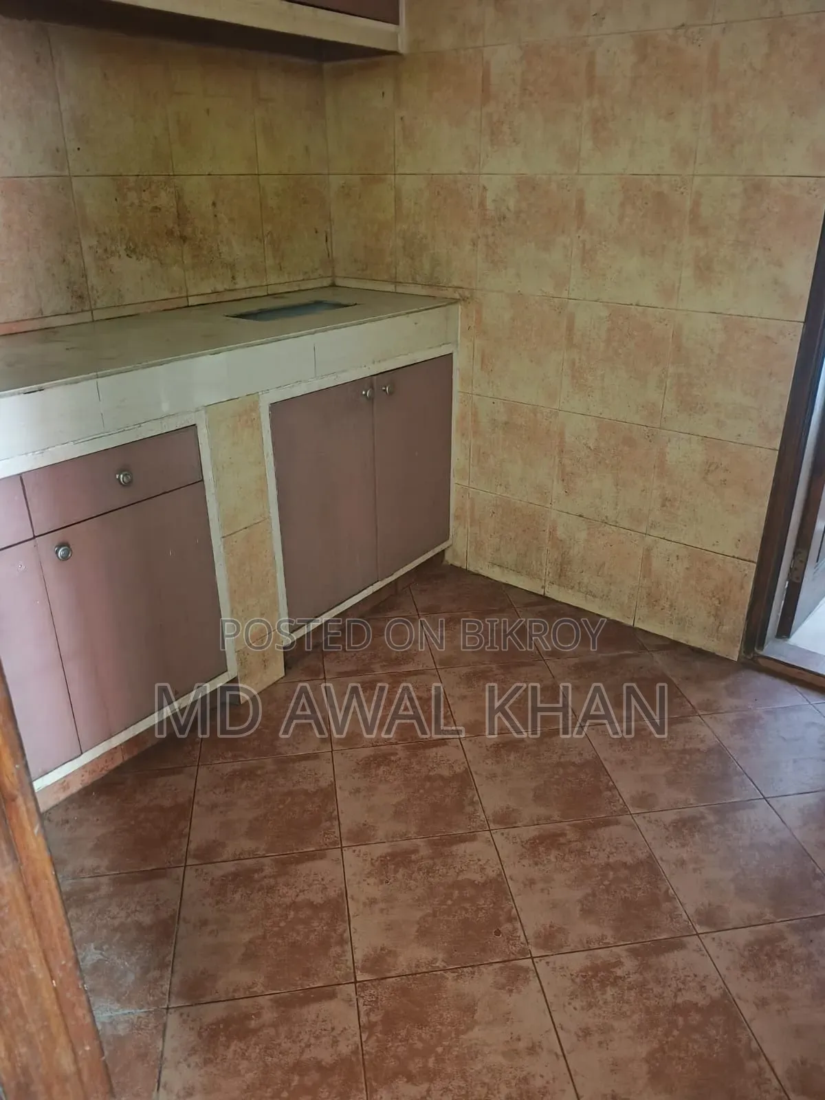 1900 Square Feet Ground Floor Rent at Banani
