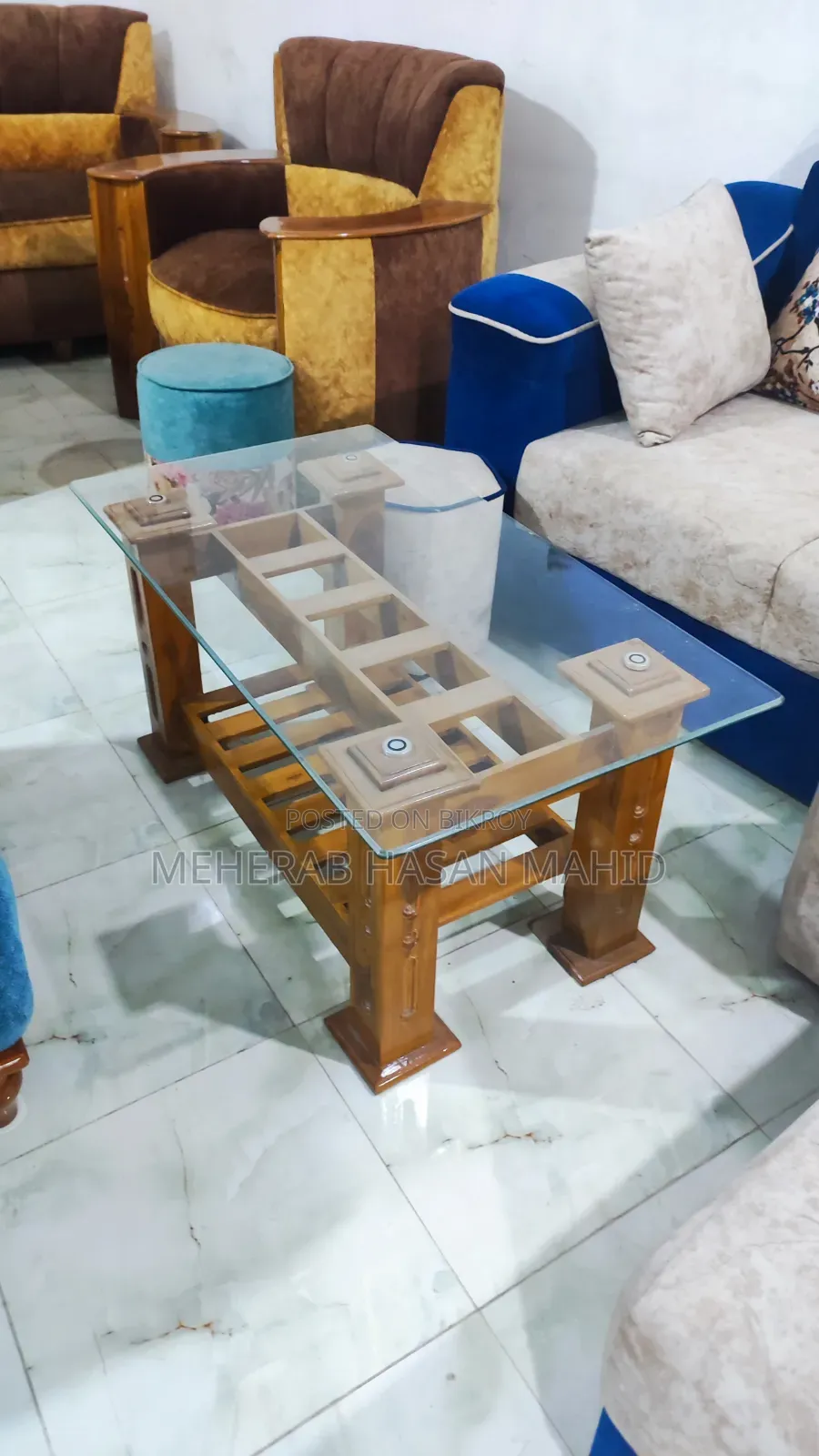 সেন্টার টেবিল