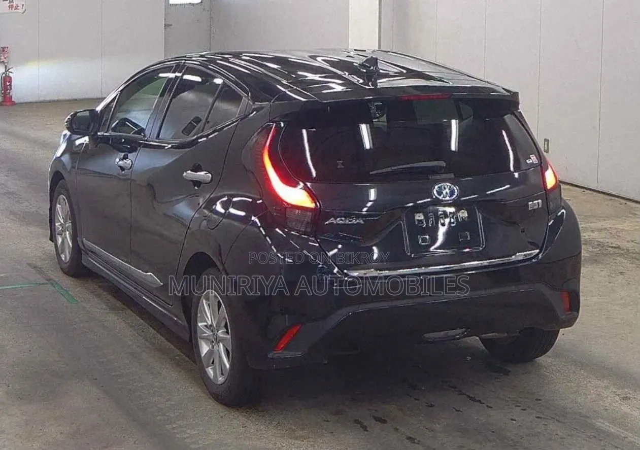 Toyota Aqua 2021 Black