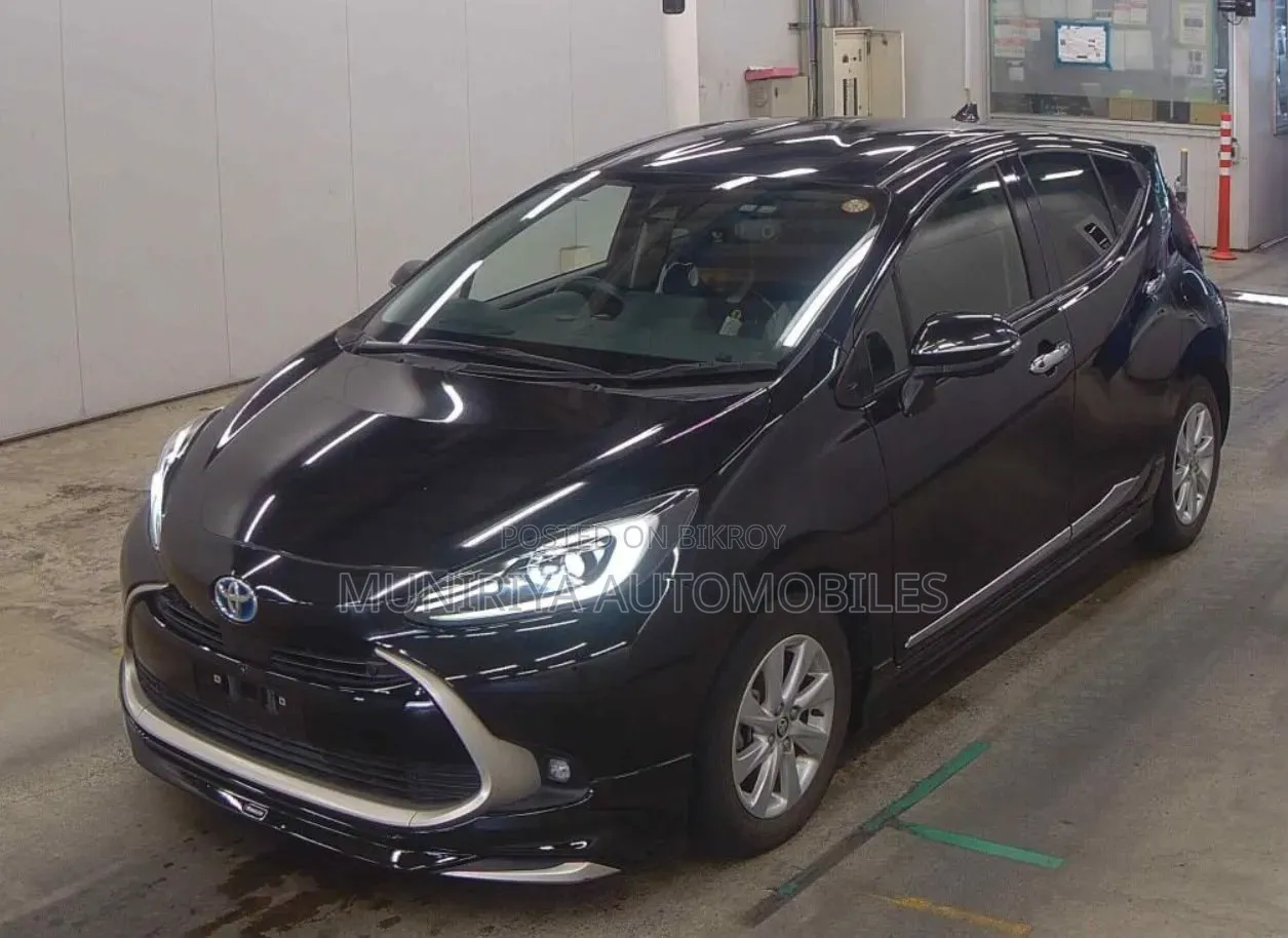 Toyota Aqua 2021 Black