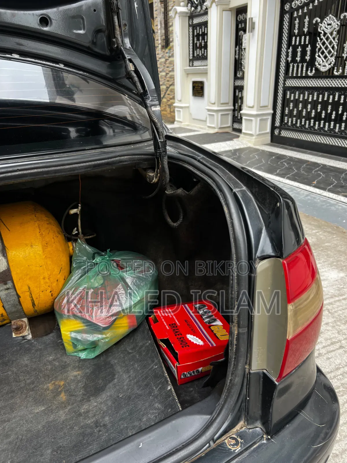 টয়োটা করোল্লা সেডান ১৯৯৭ গ্রে