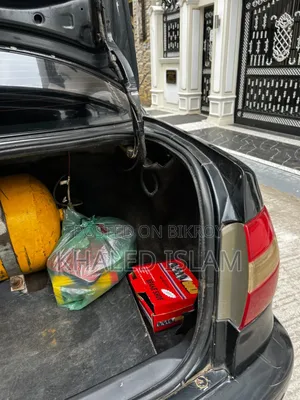 টয়োটা করোল্লা সেডান ১৯৯৭ গ্রে