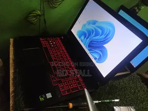 Laptop HP Pavilion Gaming Laptop 15-dk2xxx 8GB Intel Core i7 SSD 256GB