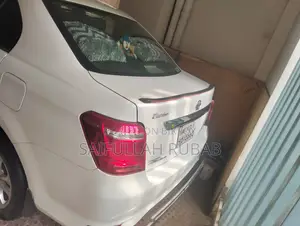 Toyota Axio 2014 Pearl