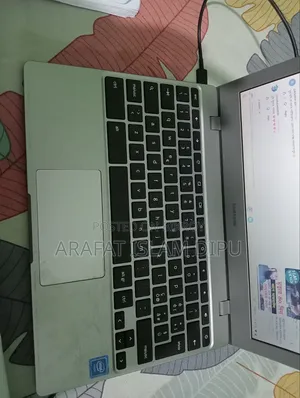Laptop Samsung Chromebook 3 11 4GB Intel Celeron eMMC 32GB