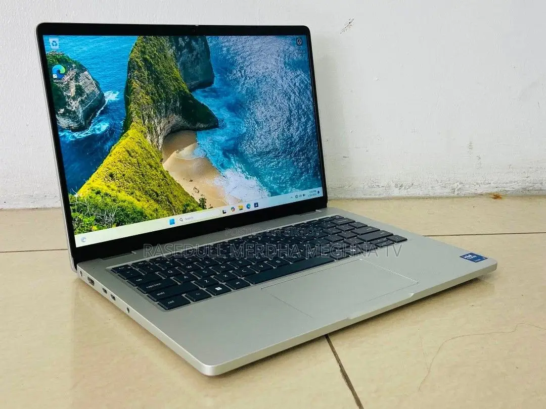 Laptop Dell 4GB Intel SSD 500GB