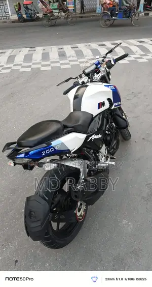 TVS Apache RTR 160 4V 2023 Black