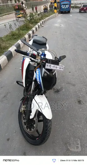 TVS Apache RTR 160 4V 2023 Black