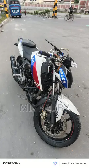 TVS Apache RTR 160 4V 2023 Black