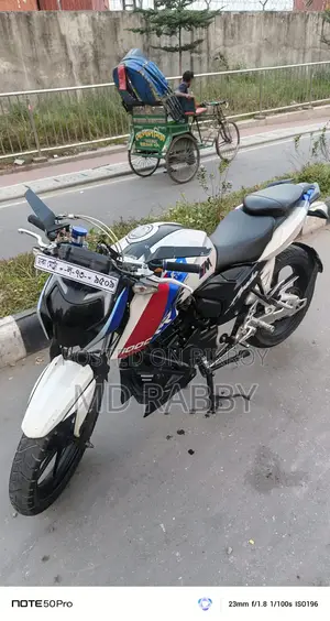 TVS Apache RTR 160 4V 2023 Black