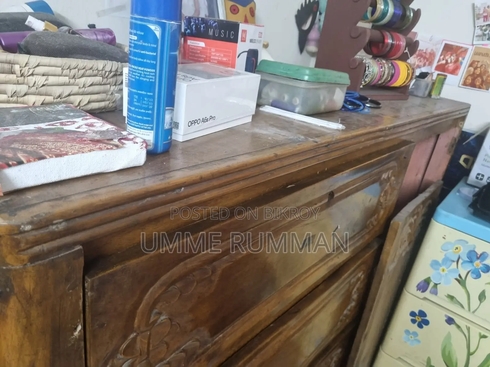 উডেন ওয়ার্ডরোব