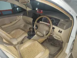 Toyota Corolla X 1.3 Automatic 2000 White