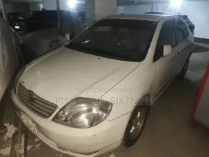 Toyota Corolla X 1.3 Automatic 2000 White