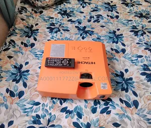 Hitachi Ed-X40z New Projector Made in Japan