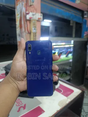 Samsung Galaxy A20 32 GB