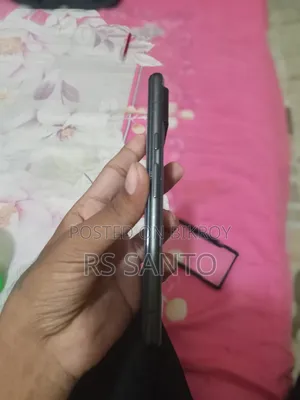 EL 128 GB