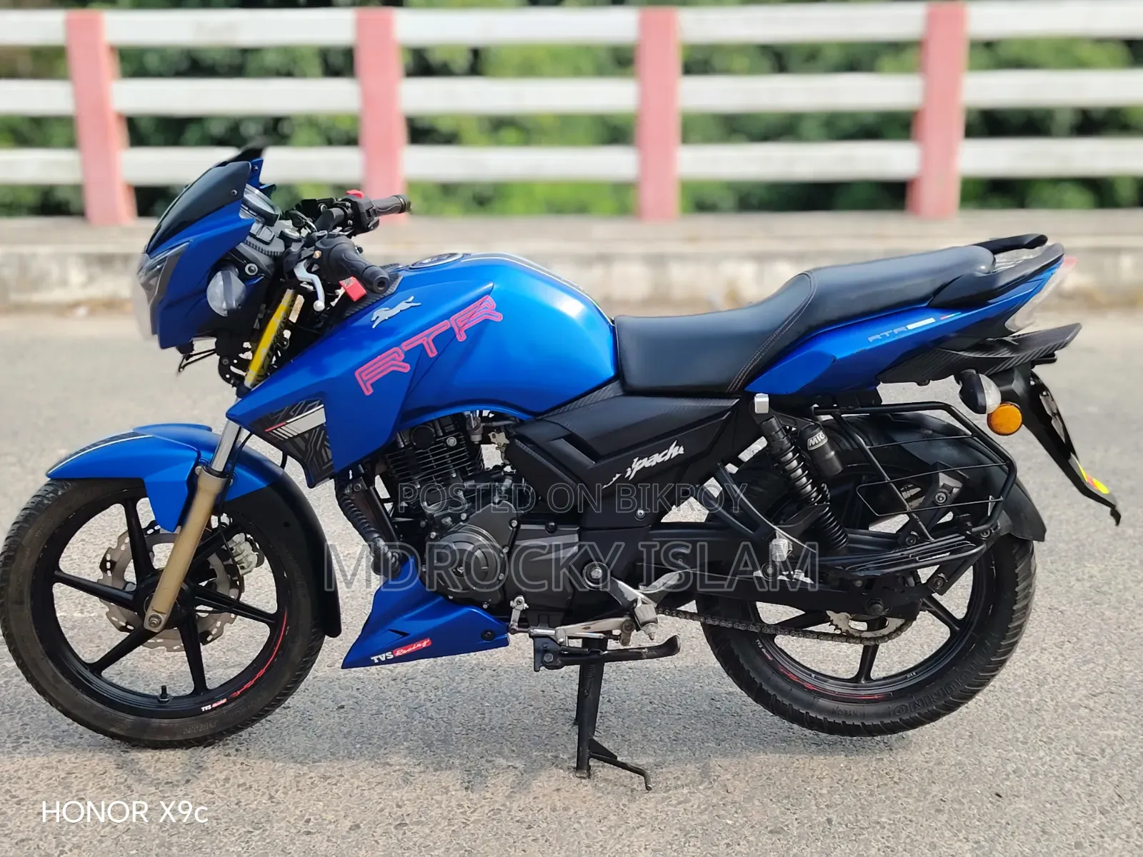 TVS Apache RTR 160 2V 2022 Blue