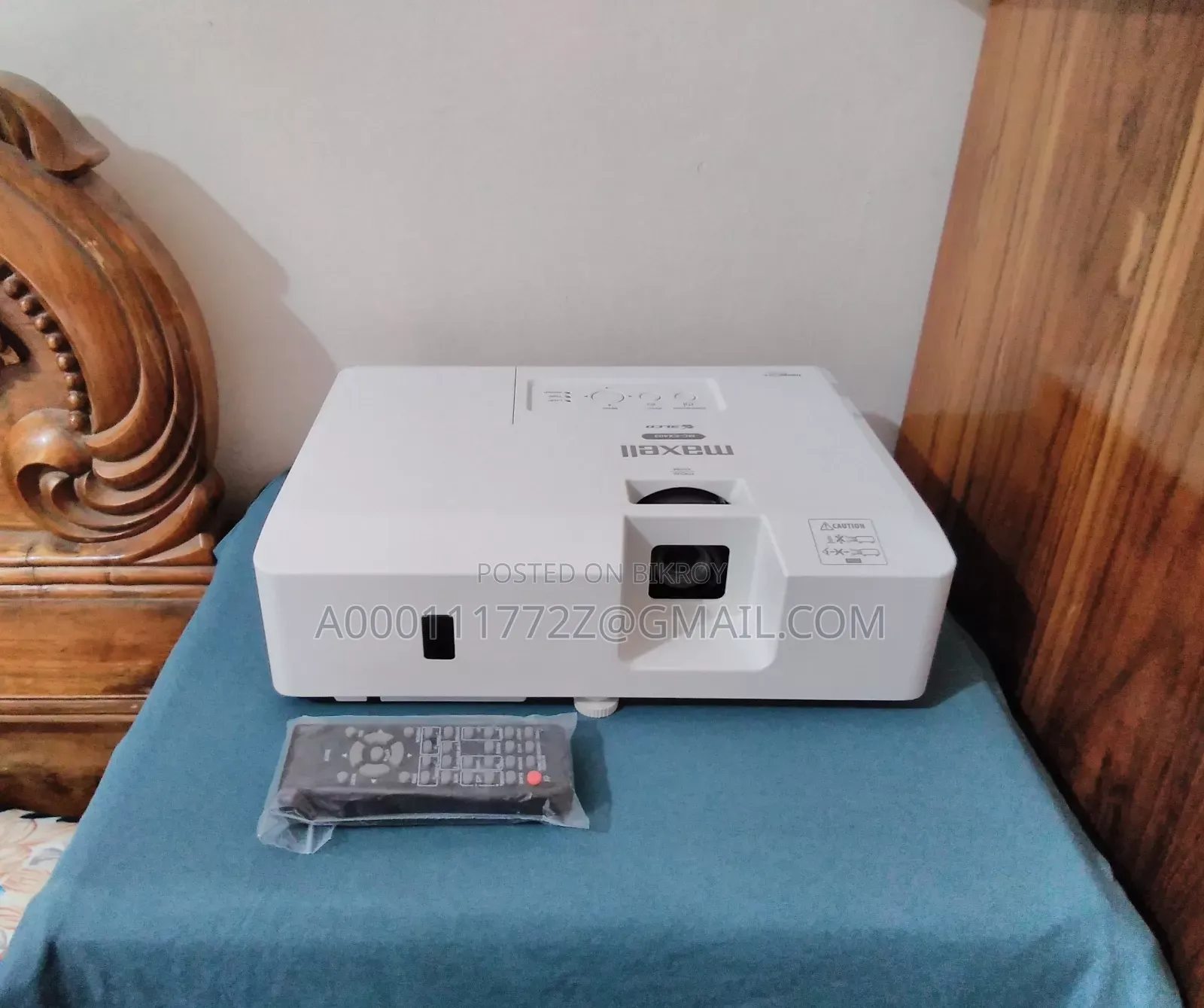 Maxell MC-EX403 NEW 4200 Lumens Multimedia Projector