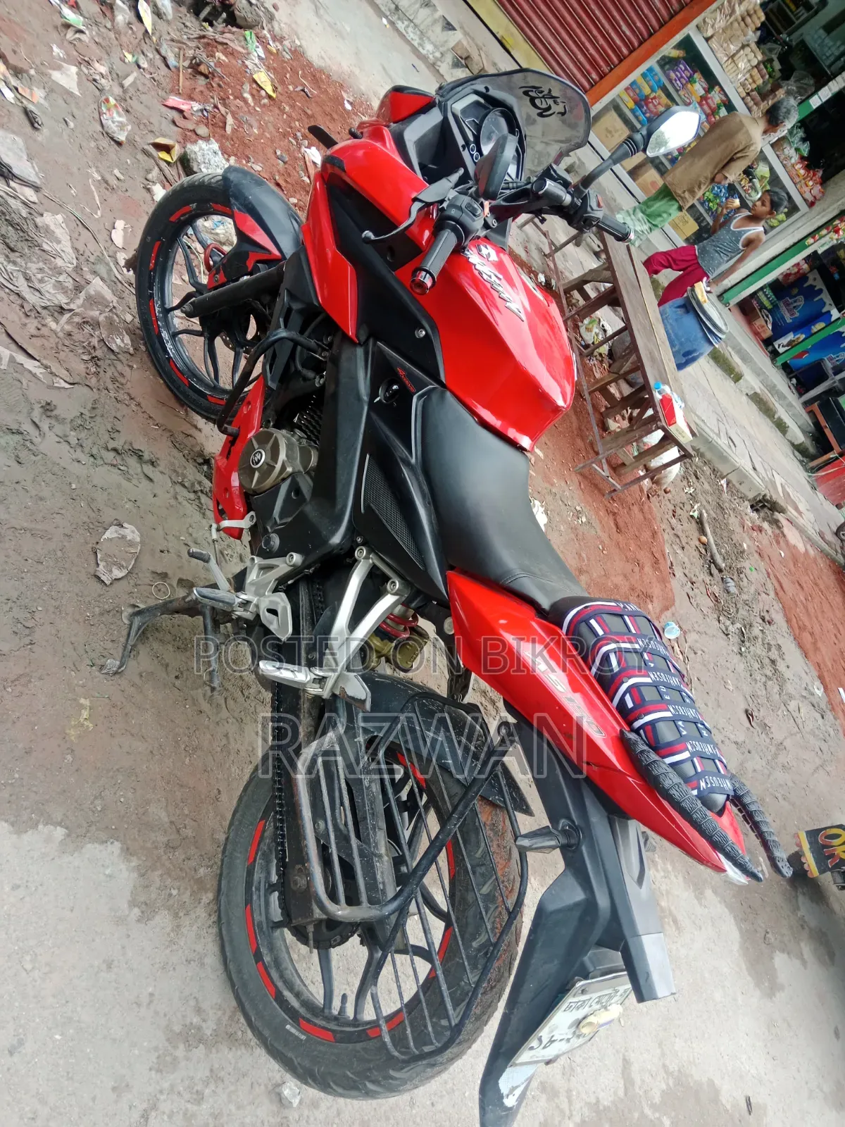 Bajaj 2016 Red